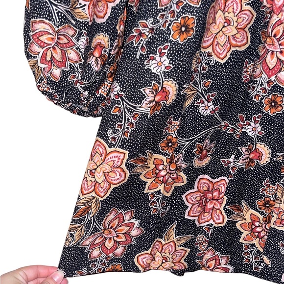 NWT MINKPINK Mehdya V-Neck Mini Dress - Picture 11 of 13